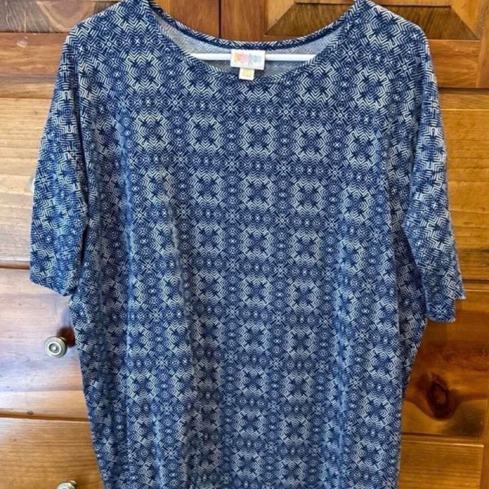 Lularoe Women's Blue and Navy Blouse